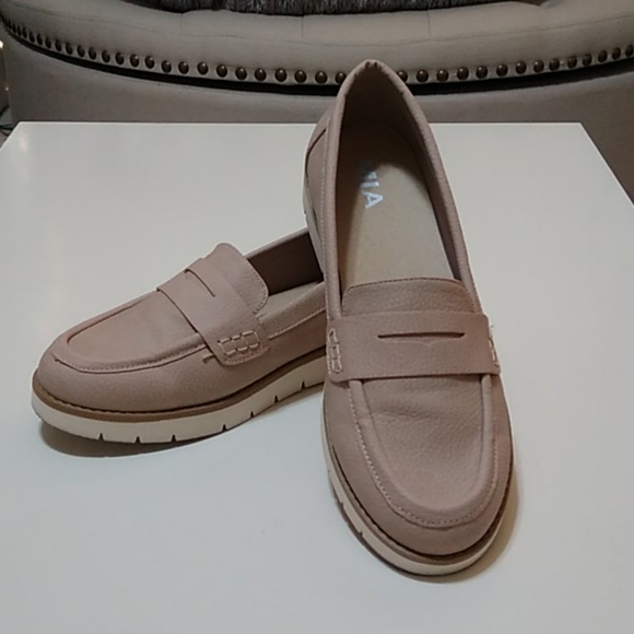 mia loafers